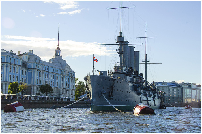 Крейсер Аврора в Санкт-Петербурге. Фото.