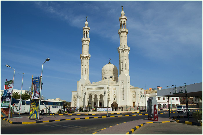 Мечеть Абдульхасана Эльшази в Хургаде