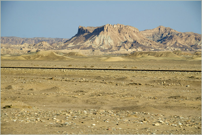 Египет. Железная дорога и пустыня