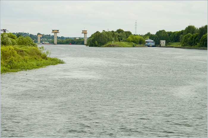 Москва-река.  Алексеевская плотина