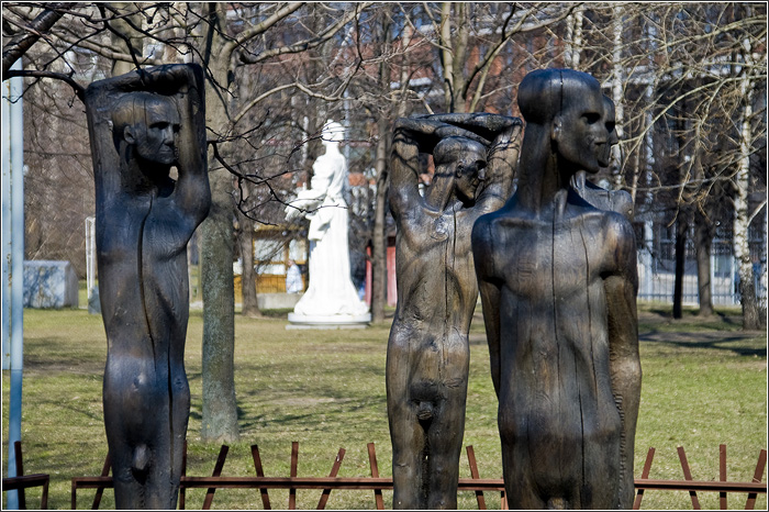 Музеон. Фото.  Парк искусств в Москве. Парк скульптуры за ЦДХ