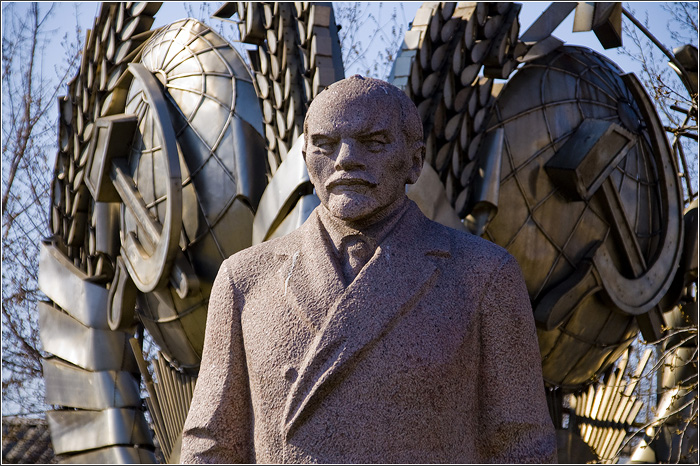 Владимир Ильич Ленин. Арт-музеон. Парк искусств в Москве. Парк скульптуры за ЦДХ