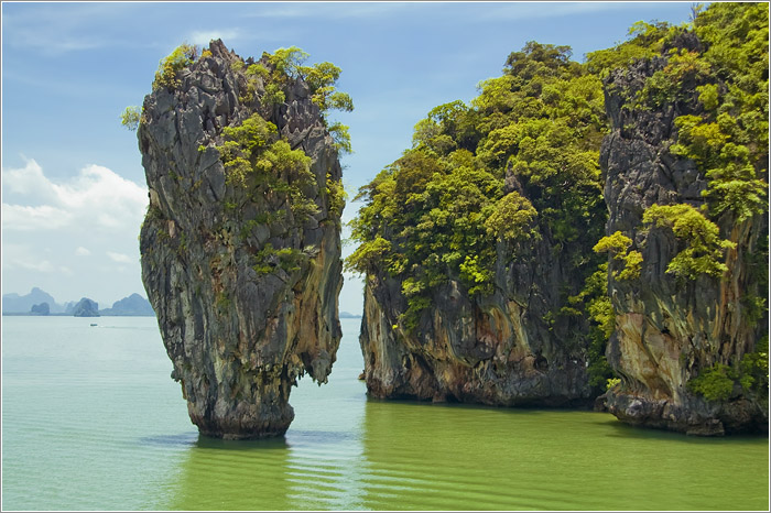 Тайланд. национальный парк Пханг-Нга.  Остров Джеймса Бонда.