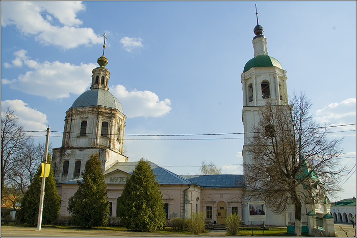 Церковь Троицы Живоначальной в Зарайске